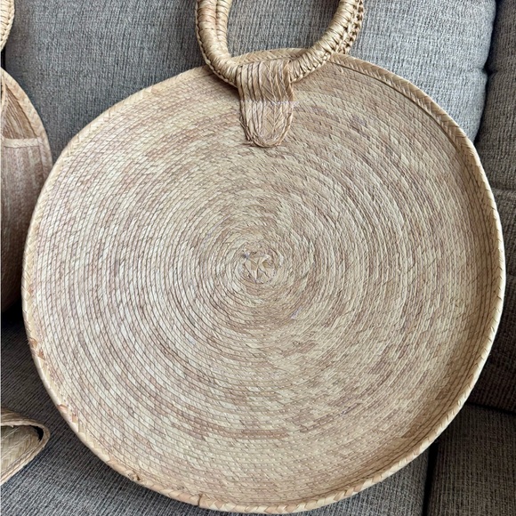 Handcrafted Tan Woven Basket with Handle - Picture 2 of 3